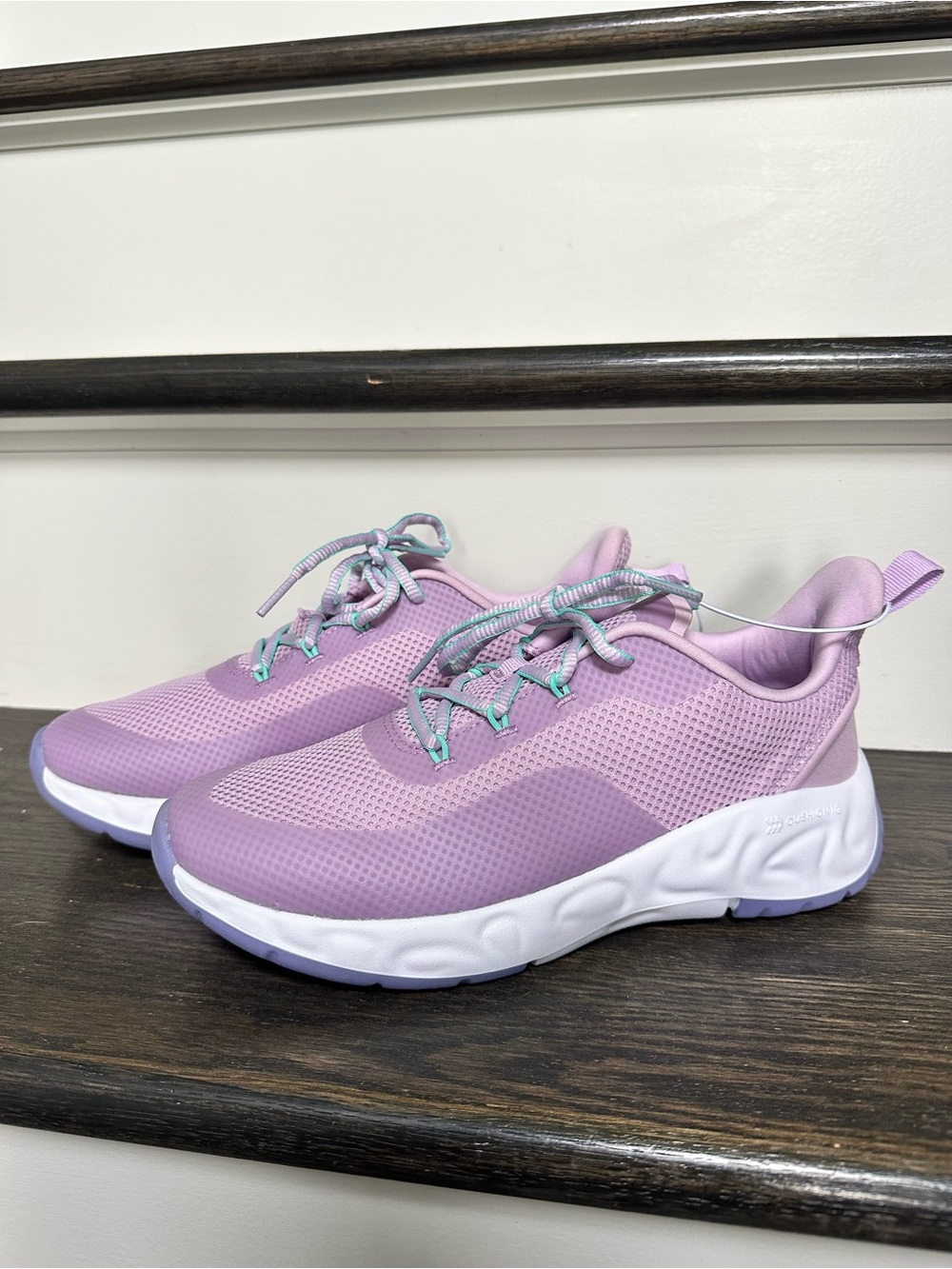 Women's Lavender Athletic Sneakers - Lightweight Comfort